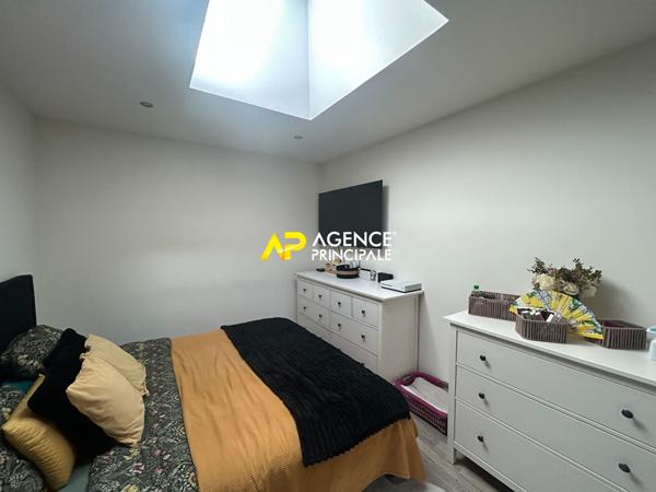 Maison de ville 5 pièce(s) €284 000 ** - Référence 4350