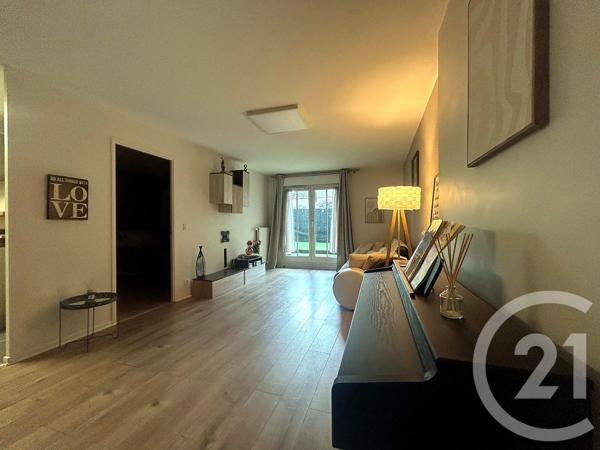 Appartement F3 Bis à vendre  4 pièces - 75,07 m 2   AUBERVILLIERS  - 93