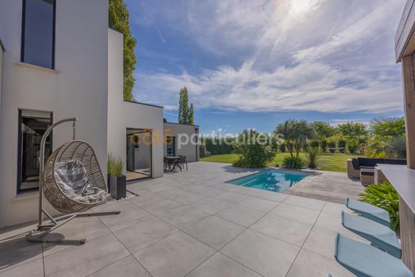 Vente
                Maison130 m² - 5 Pièces -
                    SAINT PHILBERT DE GRAND LIEU (44310)