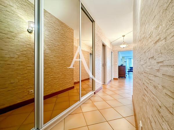 Appartement Bois D'Arcy 3 pièce(s) 77.7 m2