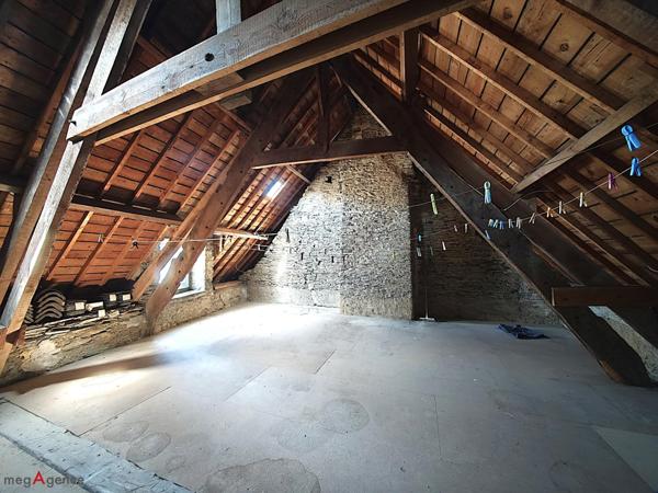 Maison à PLOERMEL, 56800 - 10 pièces 280m²