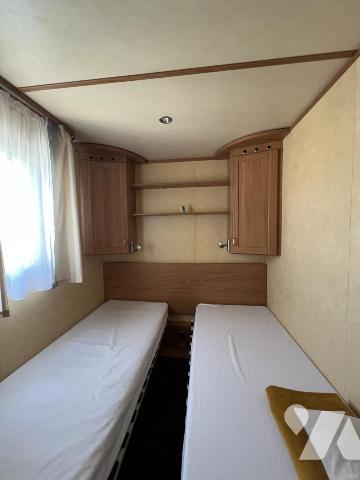 Proche plage. Terrain de loisirs en impasse avec possibilité HLL