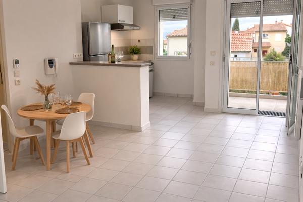 ROQUETTES : Pour investisseur: appartement loué Type 2 avec parking - Roquettes (31120)