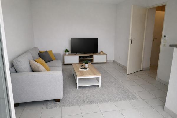 ROQUETTES : Pour investisseur: appartement loué Type 2 avec parking - Roquettes (31120)