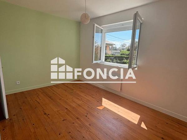 Location Maison 3 pièces 74 m² - 400 ROUTE DE ST ROMAIN D'AY Quintenas 07290