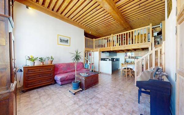 Appartement à vendre    3 pièces • 52 m2 Lyon 4