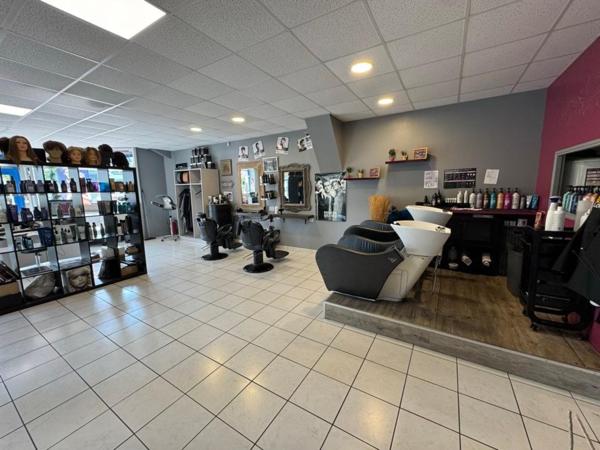 Fond salon de coiffure Mixte