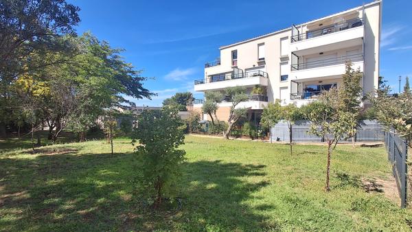 APPARTEMENT TYPE 4 PLEIN SUD + CAVE +PLACE DE PARKING INTERIEUR
