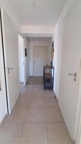 APPARTEMENT TYPE 4 PLEIN SUD + CAVE +PLACE DE PARKING INTERIEUR