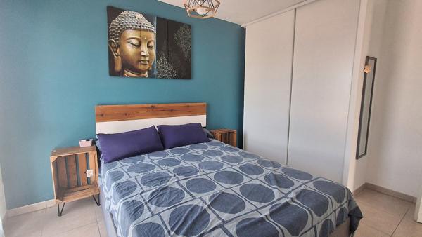 APPARTEMENT TYPE 4 PLEIN SUD + CAVE +PLACE DE PARKING INTERIEUR