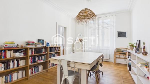 Maison bourgeoise aux volumes remarquables