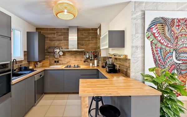 Maison à vendre    4 pièces • 80 m2 Vallauris