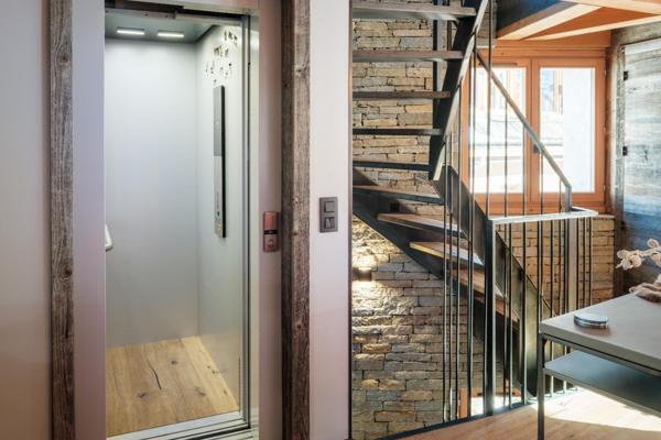 Maison de village de prestige by Chalets BAYROU