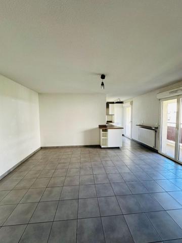 Appartement CHATEAURENARD 64.8 m²