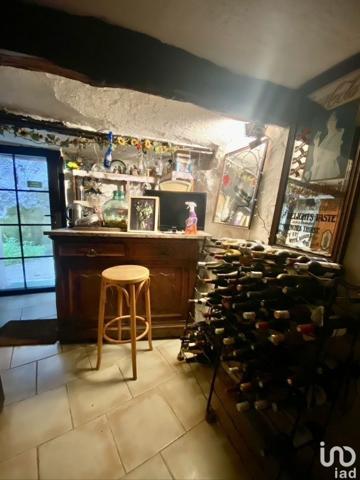 Maison 7 pièces de 165 m² à Gilette (06830)