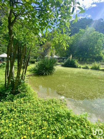 Maison 7 pièces de 165 m² à Gilette (06830)