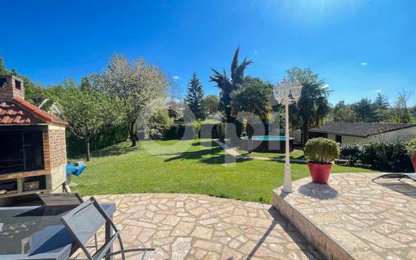 Maison à vendre    7 pièces •  Vaux-sur-Seine