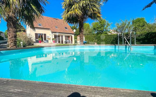 Maison à vendre    7 pièces •  Vaux-sur-Seine