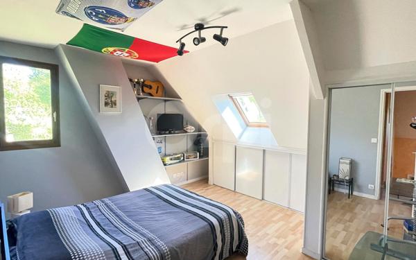 Maison à vendre    7 pièces •  Vaux-sur-Seine