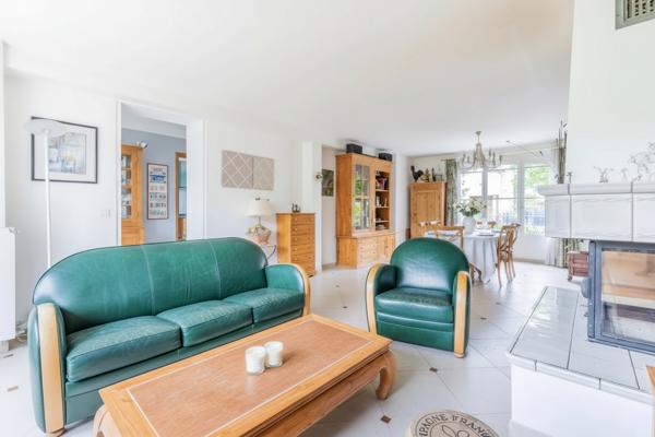 Maison Verrieres Le Buisson 7 pièce(s) 138.5 m2