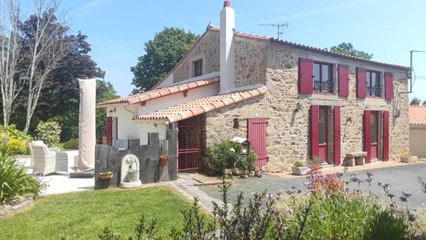 Maison 127 m² à vendre dans un village du Poiré sur Vie