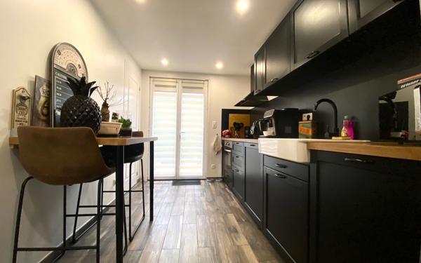 Maison à vendre    3 pièces • 62 m2 Saint-Quentin