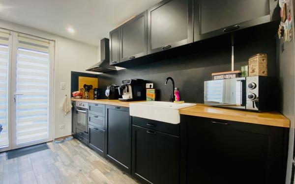 Maison à vendre    3 pièces • 62 m2 Saint-Quentin