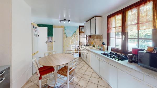 MAISON BOURGES 7 PIÈCES 180 M²