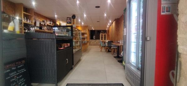 Fond de commerce. Restaurant, Bar, Glacier. (30) Sommiéres