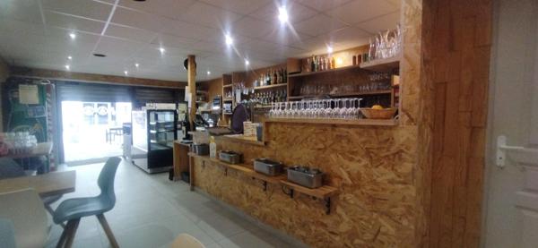 Fond de commerce. Restaurant, Bar, Glacier. (30) Sommiéres