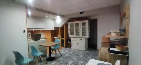 Fond de commerce. Restaurant, Bar, Glacier. (30) Sommiéres