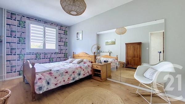 Maison à vendre  6 pièces - 104,30 m 2   CHAMPS SUR MARNE  - 77