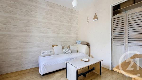 Maison à vendre  6 pièces - 104,30 m 2   CHAMPS SUR MARNE  - 77