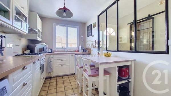 Maison à vendre  6 pièces - 104,30 m 2   CHAMPS SUR MARNE  - 77