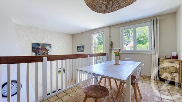 Maison à vendre  6 pièces - 104,30 m 2   CHAMPS SUR MARNE  - 77