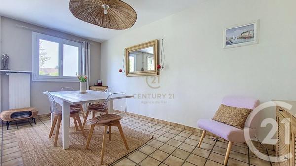Maison à vendre  6 pièces - 104,30 m 2   CHAMPS SUR MARNE  - 77
