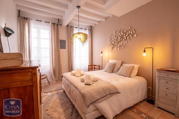 Appartement à louer 3 pièces 120.65m² Montauban (82000)