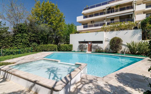Appartement à vendre    4 pièces •  Nice