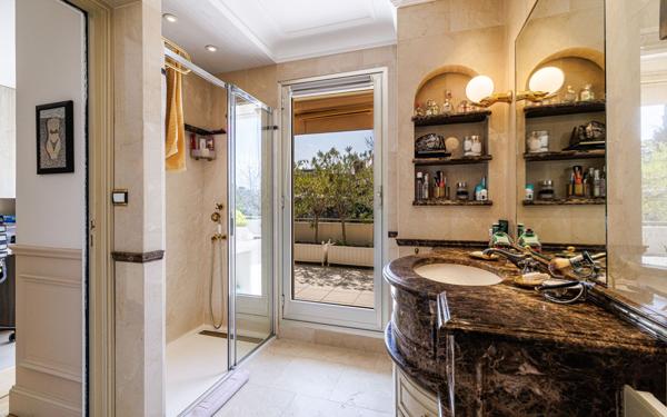 Appartement à vendre    4 pièces •  Nice