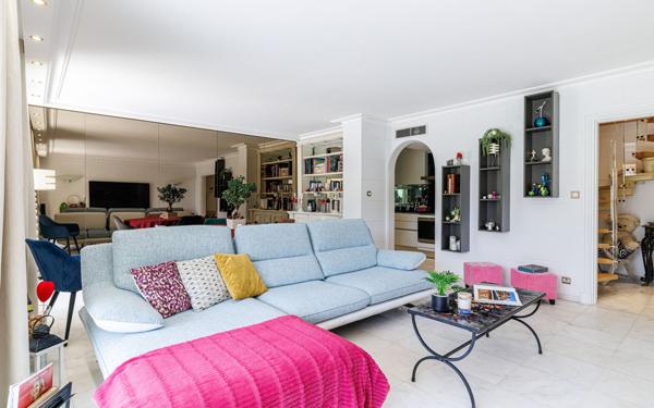 Appartement à vendre    4 pièces •  Nice