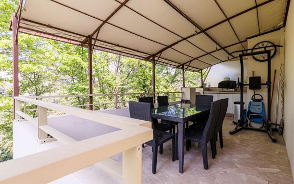 Appartement à vendre    4 pièces •  Nice