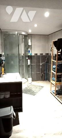 LOCAL COMMERCIAL ET LOGEMENT