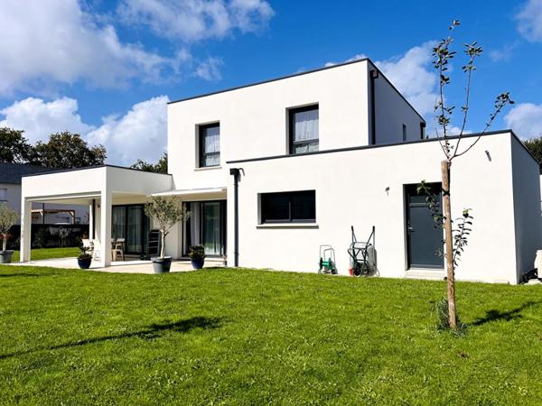 BELLE CONTEMPORAINE  AU CALME 155 m2- 4 chambres- Garage
