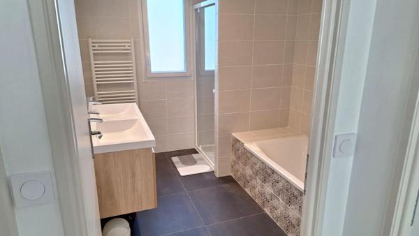BELLE CONTEMPORAINE  AU CALME 155 m2- 4 chambres- Garage