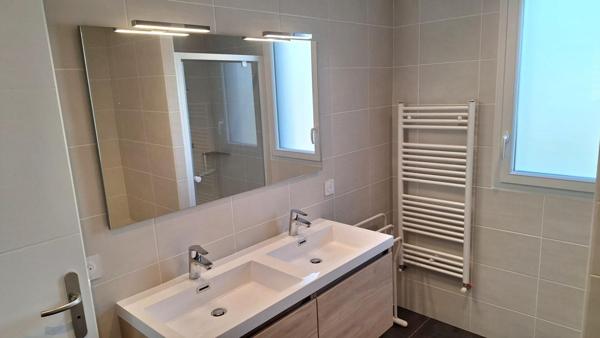 BELLE CONTEMPORAINE  AU CALME 155 m2- 4 chambres- Garage