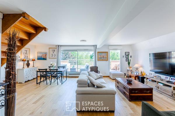 Duplex en dernier étage avec terrasse et vue sur Paris aux portes de Montmorency
