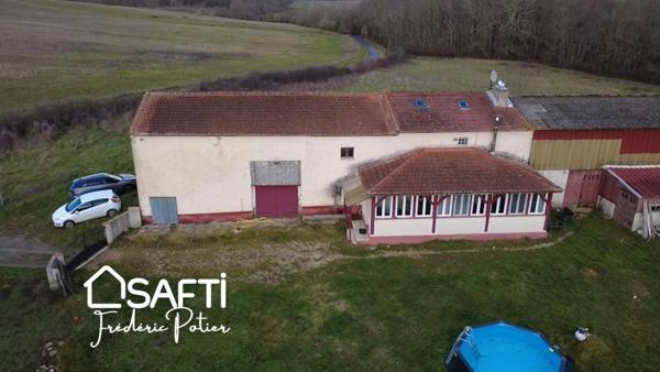 Corps de ferme de 7 pièces, 3 chambres et deux dépendances attenantes