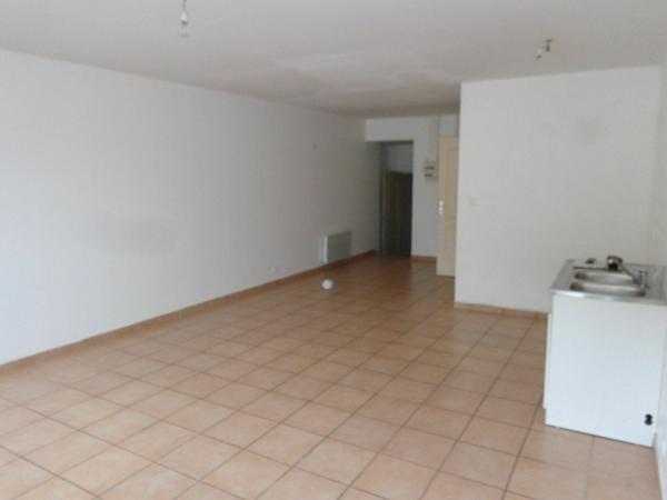 Immeuble à vendre    8 pièces •  Saint-Ambroix