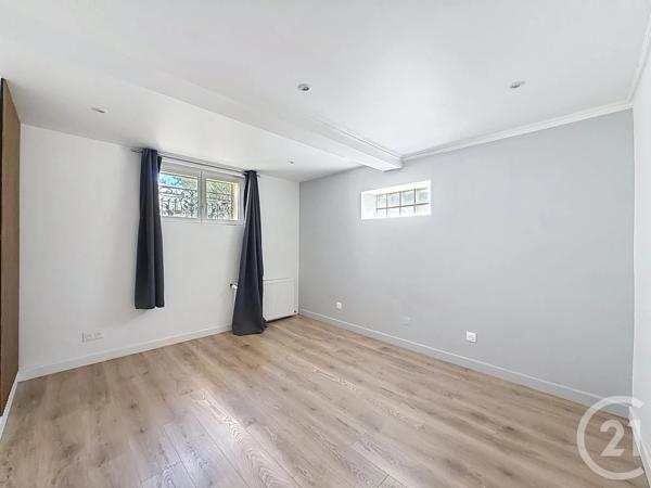 Maison à vendre  6 pièces - 125,72 m 2   STE GENEVIEVE DES BOIS  - 91