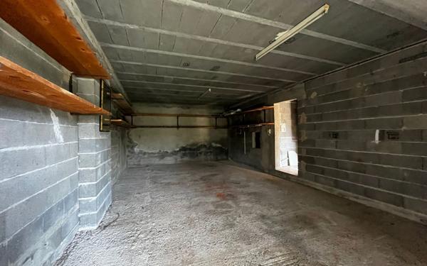 Maison à vendre    6 pièces •  Roumoules